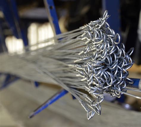 12 Gauge Galvanized Single Loop Bale Ties In Canada Carr Industrial