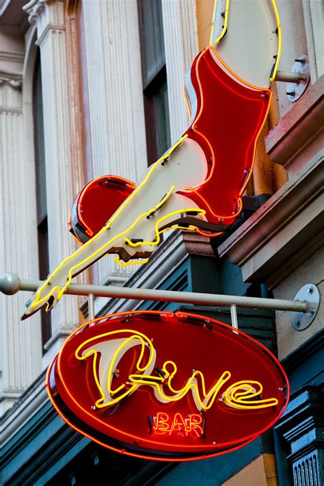 Dive Bar, San Jose, CA | Neonskyltar, Skyltar