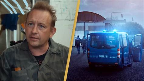 netflix documentary   deep gains rare rotten tomatoes