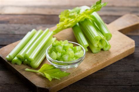 Sedano Propriet Benefici Ed Utilizzo In Cucina Melarossa