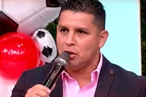 Néstor Villanueva Aseguró Que Firmará El Divorcio En Magaly Tv La Firme