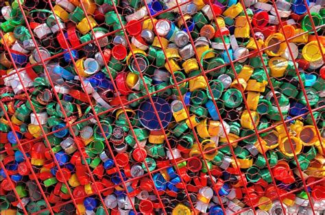 Tessuti Riciclati Dalla Plastica Il Progetto R E S