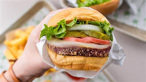 You Can Now Order Shake Shacks Vegan Veggie Shack Burger At All Texas