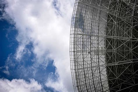 Scoperta Una Galassia Gigante Da Record Shared Labs Laboratori