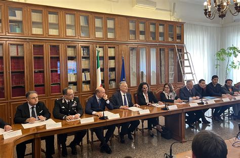 In Prefettura Catanzaro Sottoscritti Due Protocolli Di Legalit Per