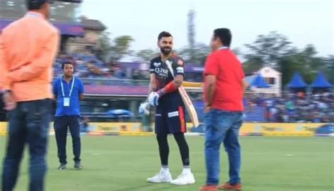 Virat Kohli Wins Hearts With His Heart Warming Gesture Ahead Of The