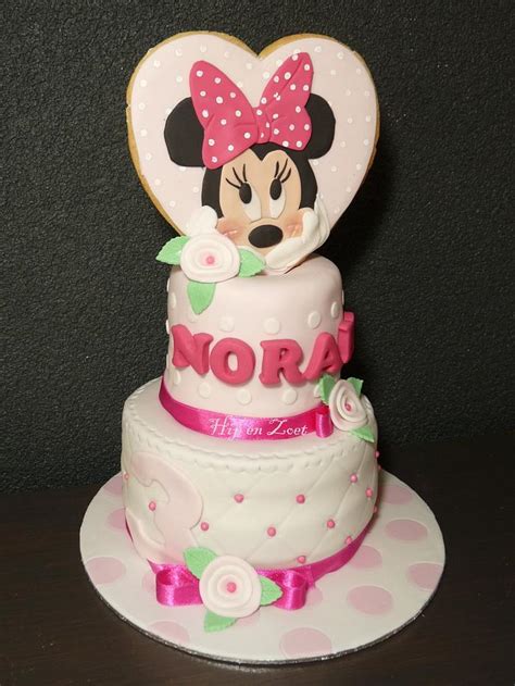 Minni Mouse Cake Decorated Cake By Bianca CakesDecor