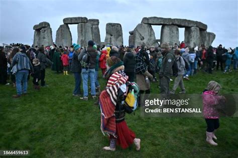 383 Druids Celebrate The Winter Solstice At Stonehenge Stock Photos, High-Res Pictures, and ...