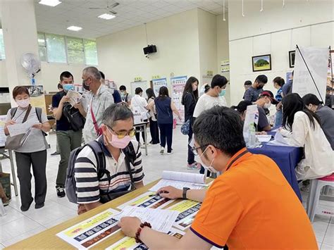 祭75萬元月薪搶人！ 桃園2徵才活動釋2400個職缺 寶島 中時