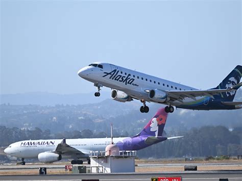 Alaska Air To Buy Hawaiian Airlines In A 1 9b Deal Toronto Sun