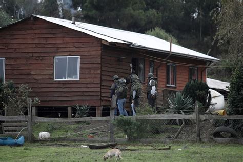 El Triple Asesinato De Carabineros En Chile Impulsa La Propuesta De