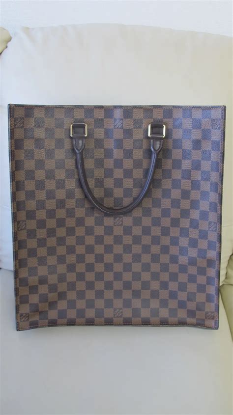 ルイヴィトン Louis Vuitton ブランドを売るなら地域№1高額買取りの大吉 盛岡店へ ｜ 盛岡店 ブログ 盛岡の買取なら