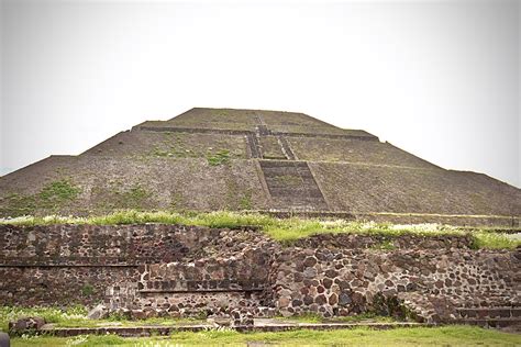 Galer A De Fotos De Teotihuacan Pir Mides Del Sol Y La Luna Eo