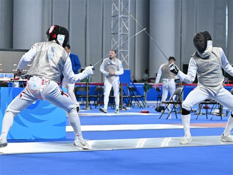 大運會香港男子花劍團體賽四強擊敗國家隊 晉級決賽 新浪香港