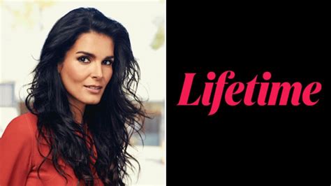 Angie Harmon Inks Multi-Picture Development Deal With Lifetime