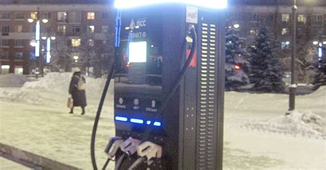 На площади электрозарядка — Teletype