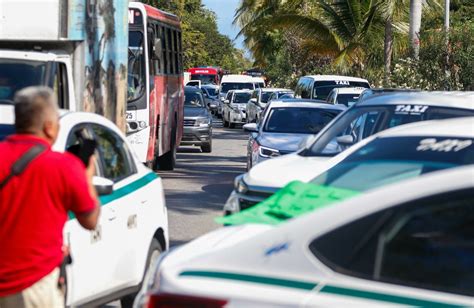 La Jornada Investigan A Taxistas Que Bloquearon Canc N Por Repudio A Uber