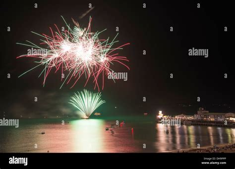 Fireworks display over pier marking the end of Bournemouth Air Festival 2013 Stock Photo - Alamy