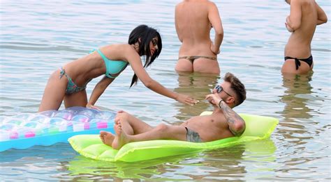 Jasmin Walia In A Bikini 34 Photos The Fappening