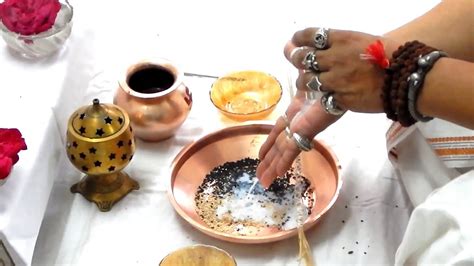 Pitru Paksha Puja Vidhi At Home Tarpan In Hindi Guide For How To Do