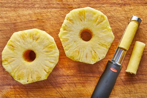 How To Cut Pineapple Step By Step Guides