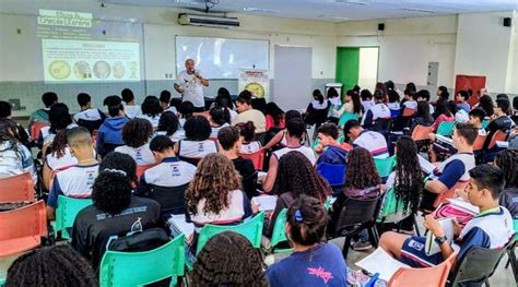 Prefeitura Municipal de Vila Velha Concurso de redação e poesia premia