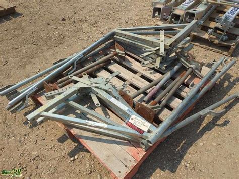 Scaffold Safety Rails And Jacks 1 Pallet Michener Allen Auctioneering Ltd