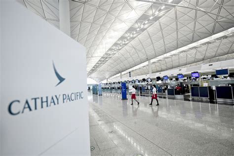 國泰航空上半年蝕9865億元 料客運業務長時間內不會顯著復蘇 星島日報