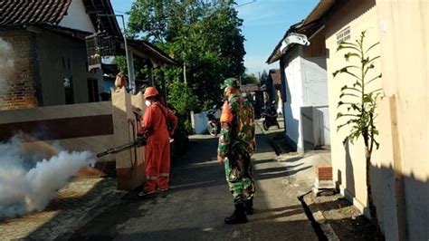 Upaya Babinsa Dan Dinas Kesehatan Blitar Dalam Menanggulangi Ancaman