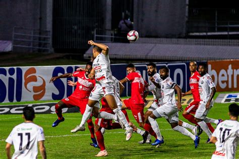 Crb Termina Primeiro Turno Do Brasileiro Invicto Em Casa E Allan Aal