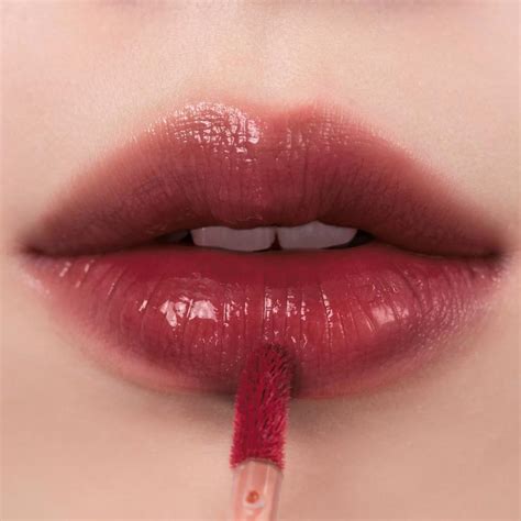 Berry Lipsticks You Should Have For This Winter Beauup