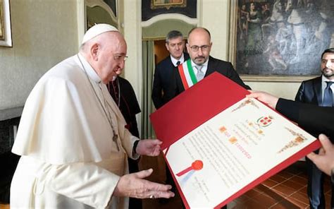 Papa Francesco Ad Asti Conferita La Cittadinanza Onoraria Sky TG24