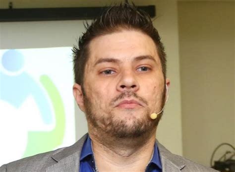 Pastor gay lança candidatura inédita no Paraná Bem Paraná