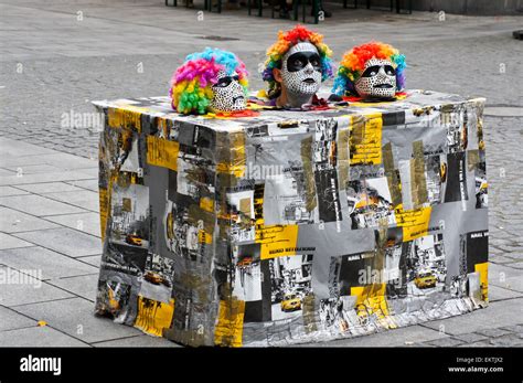 Mimes In A Box