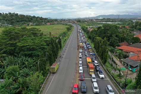 Polda Metro Jaya Petakan Titik Rawan Kemacetan Di Pintu Keluar Jakarta