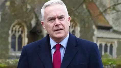 Huw Edwards Le Présentateur De La Bbc Au Centre Dun Scandale Sur Le