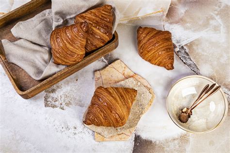 Croissant maślany Cukiernia DESEO Warszawa