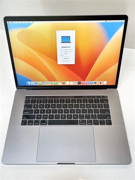 Apple MacBook Pro 2017 Touch Bar I7 16gb 512gb SSD 15