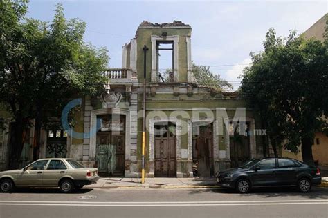 Fachadas históricas de Toluca en riesgo de derrumbarse por