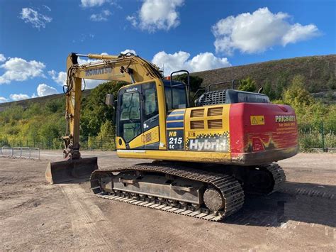 Excavator pe șenile Komatsu HB 215 LC Hybrid Utilaje Construcți și