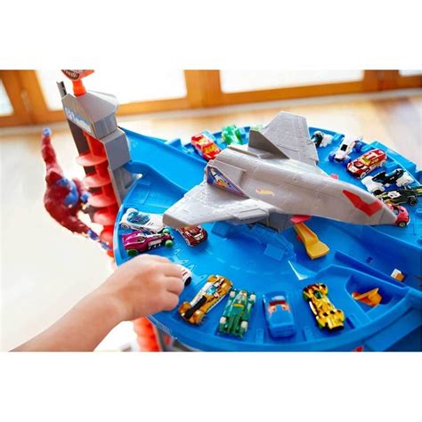 Hot Wheels Ultimate Garaj Dev Kule FML Hot Wheels Araçlar Toolstoy