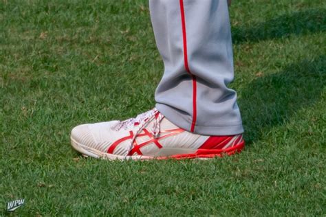 What Pros Wear Shohei Ohtani S Asics Cleats What Pros Wear