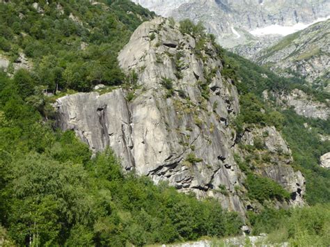 Falesia Paretina Di Forno O Roc Maud Forno Alpi Graie Valli Di