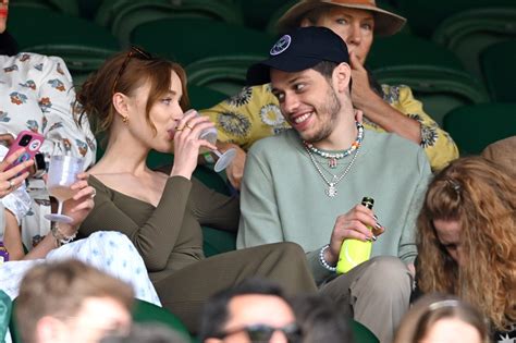 Pete Davidson And Phoebe Dynevor Cuddle And Kiss At Wimbledon