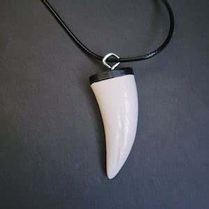 Camp Cretaceous Darius Inspired Neckless - Etsy