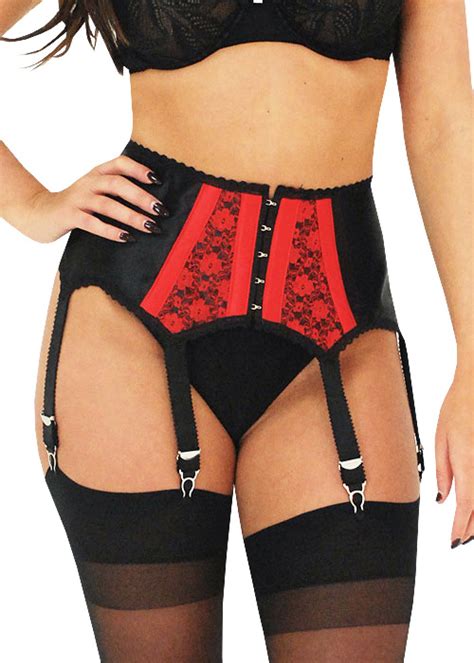 Swanky Pins Retro Style 6 Strap Suspender Garter Belt In Black Lace