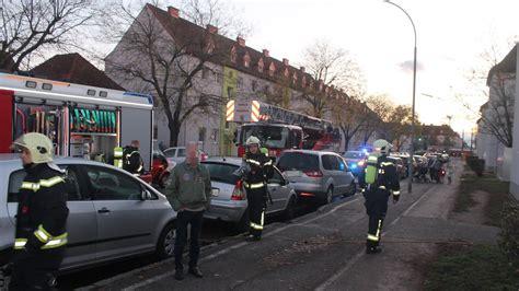 Sirenenalarm In Wiener Neustadt Brand In Der Josefstadt