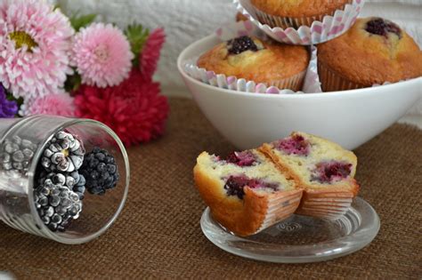 Muffinki z jeżynami na jogurcie przepis Archiwum PrzyslijPrzepis pl