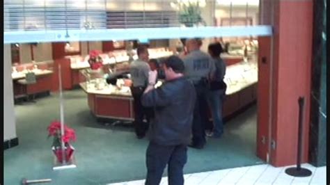 Brazen Robbery Of Jewelry Store Fox News Video