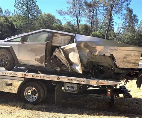 Tesla Cybertruck sacrifices itself to protect occupants in serious crash